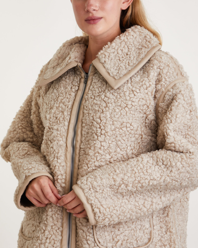 By Malina Jacket Miriam Faux fur | WAKAKUU