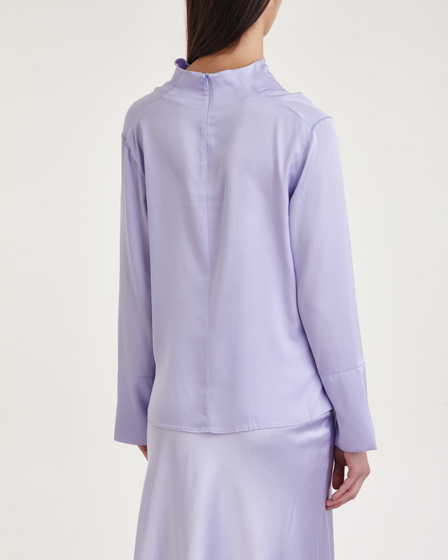 Ahlvar Gallery Blus Ayumi  Lila XS
