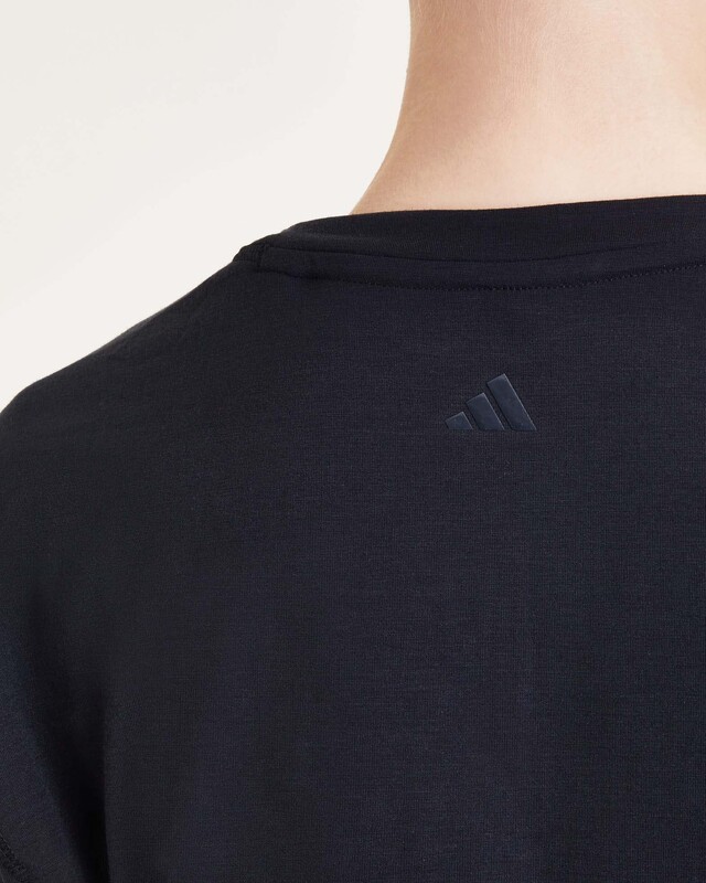 Adidas Topp Yoga ST T Svart XXL