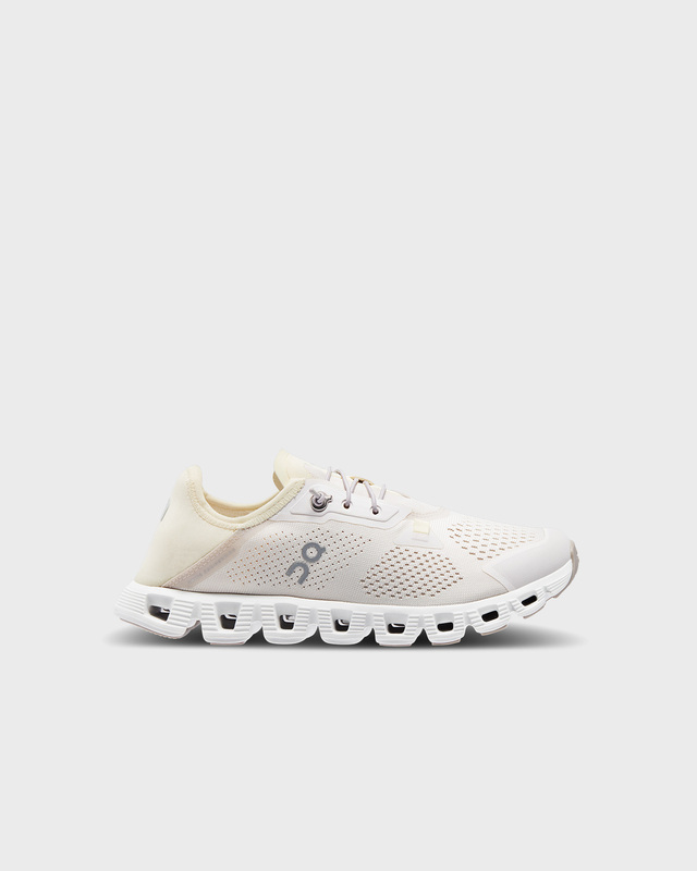 On Cloud 5  Multicolor 8 (EU 39)