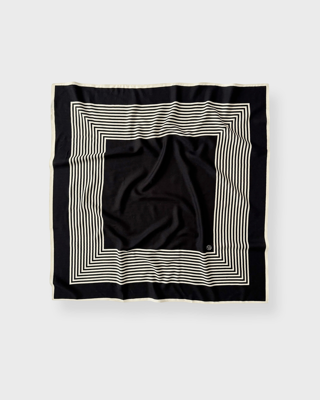 Le Scarf Scarf Wool Striped Svart/creme ONESIZE