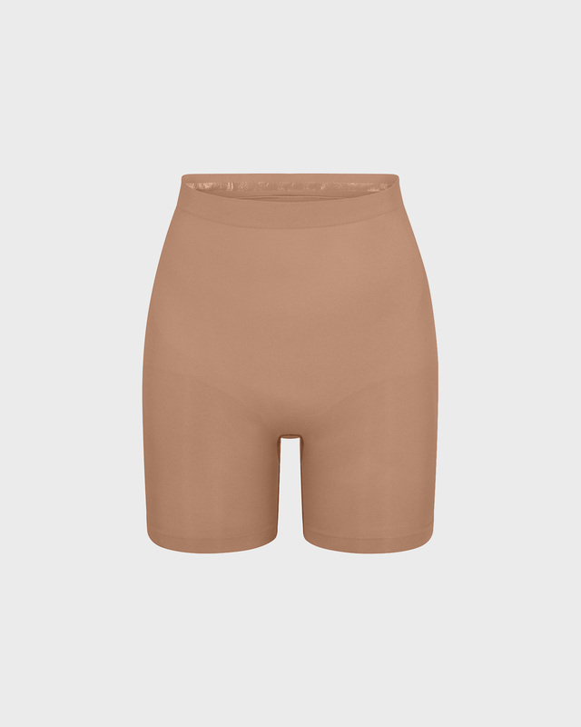 Skims Shorts Seamless Sculpt Mid Thigh Sienna L