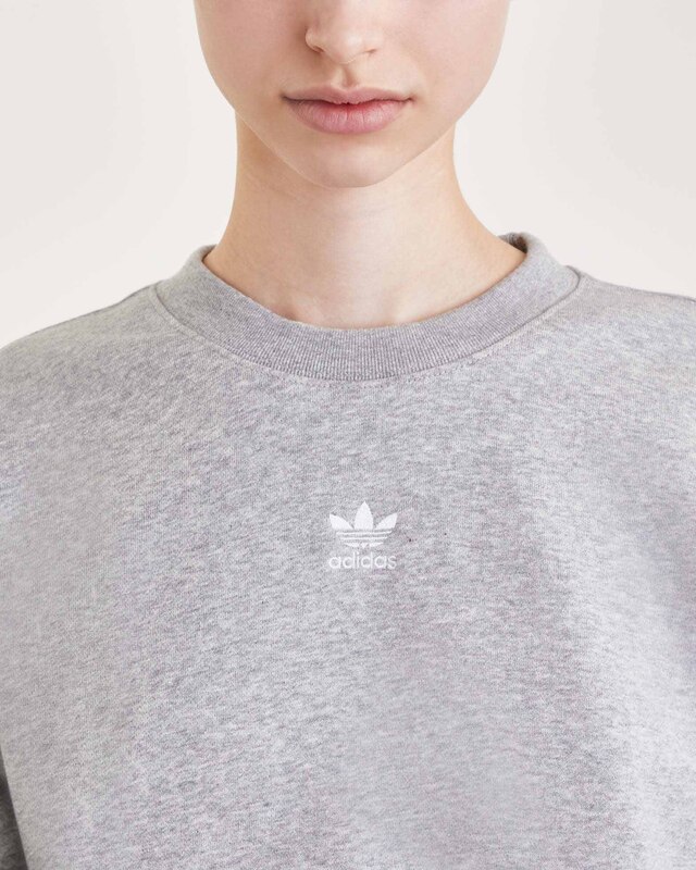 Adidas Sweatshirt Essentials Crew Grå XL