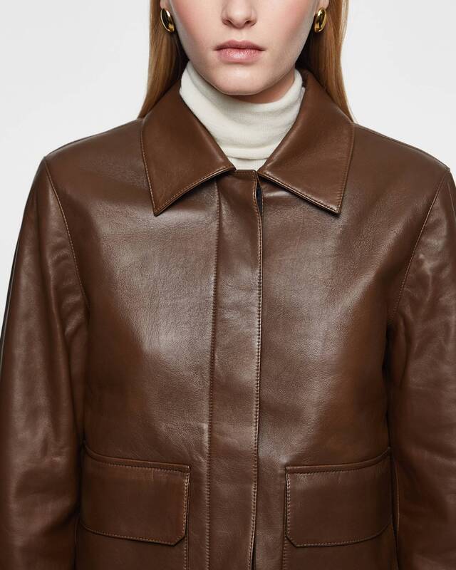 Theory Jacka Leather Boxy  Brun M