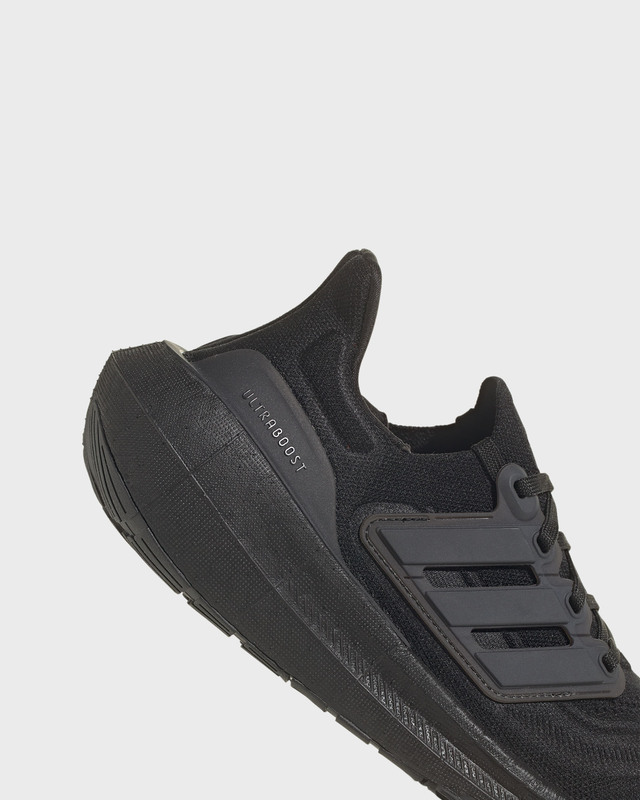 Adidas Sneakers Ultraboost Light Svart UK 7 (EUR 40 2/3)