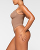 Skims Body Seamless Sculpt Thong Sienna M