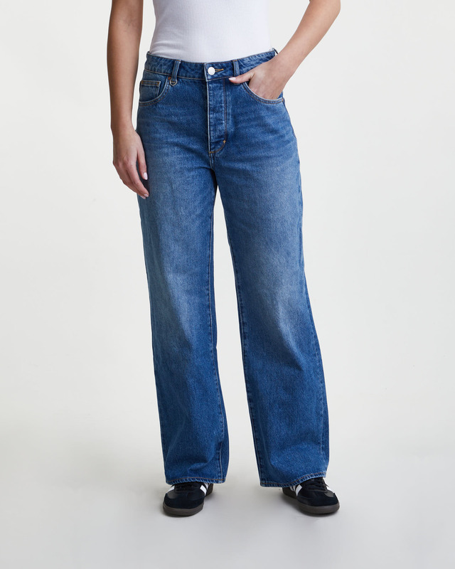 NEUW Jeans Coco Relaxed Royal Ink Indigo 32