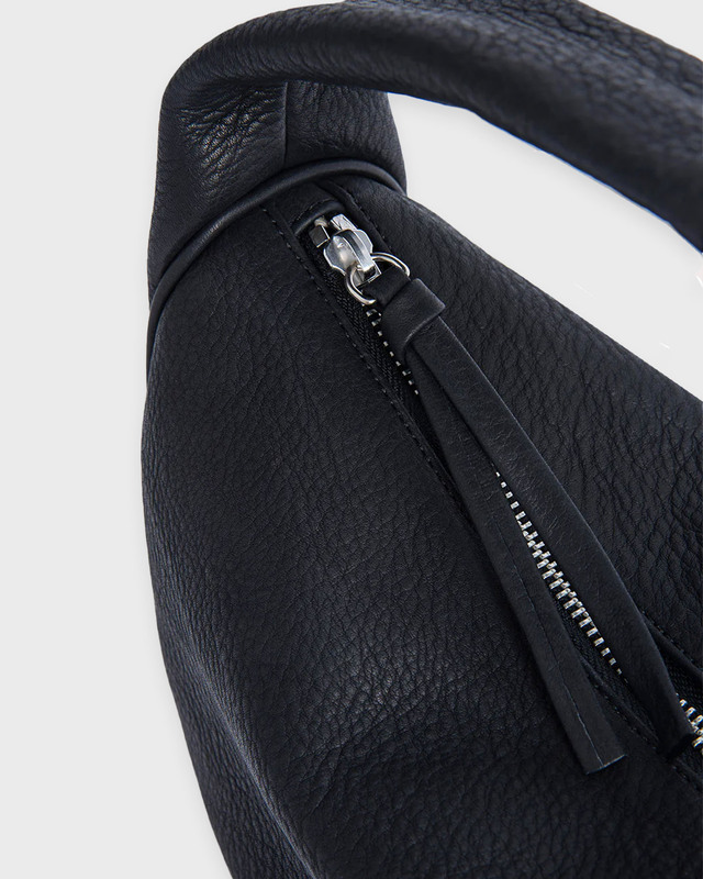 By Far Väska Cush Black Flat Grain Leather Svart ONESIZE