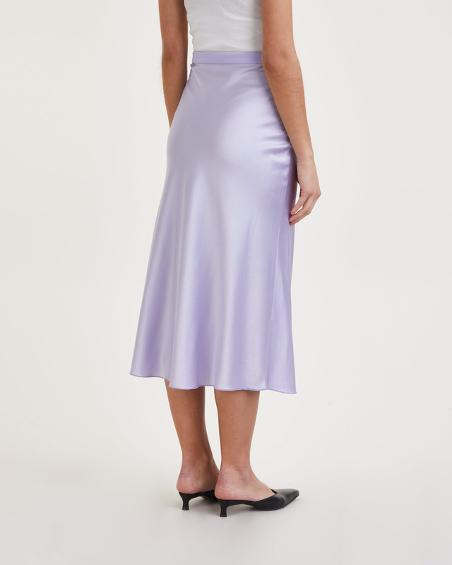 Ahlvar Gallery Kjol Hana Satin Lila M