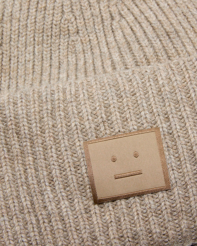 Acne Studios Mössa Large Face Logo Greige ONESIZE