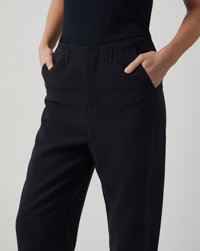 Wakakuu Icons Trousers Cocoon Black L