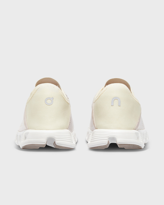 On Cloud 5  Multicolor 8 (EU 39)