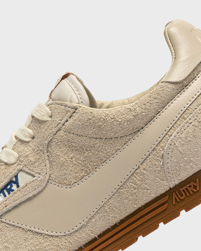 Autry Sneakers Windspin Low Biscuit EUR 36